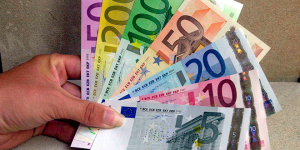 evro-evri-novac-valuta-tanjug-ap-fabian-bimmer-jpg_660x330